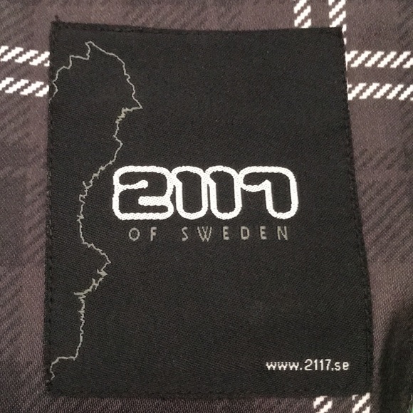 2117 of Sweden Snowboard Jacket - Picture 4 of 8